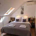 Orient Apartahotel 3*