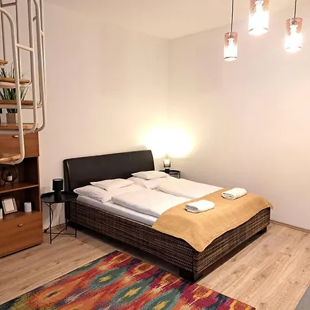 Apart-hotel Orient Apartmanhaz 3*