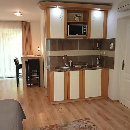 Orient Apartmanhaz Apart-hotel 3*