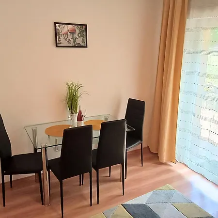 Lägenhetshotell Orient Apartmanhaz
