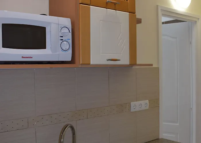 Orient Apartmanhaz شقة فندقية 3*