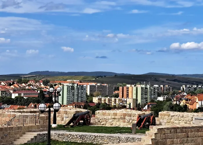 Orient Apartmanhaz شقة فندقية إغير