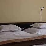 Orient Apartmanhaz Lejlighedshotel 3*