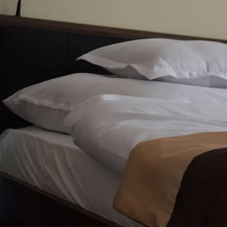 Orient Apartmanhaz 3* エゲル