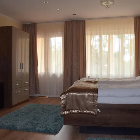 Orient Aparthotel 3*