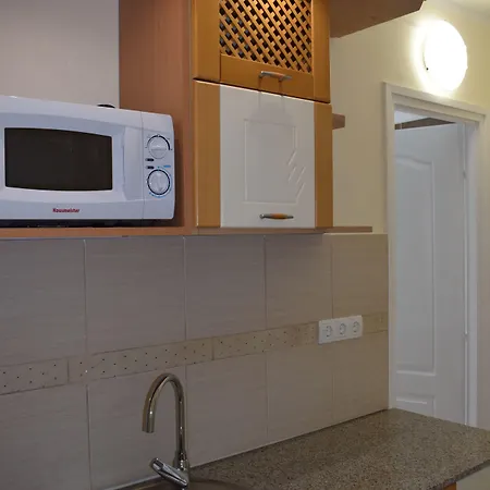 Orient Aparthotel 3*