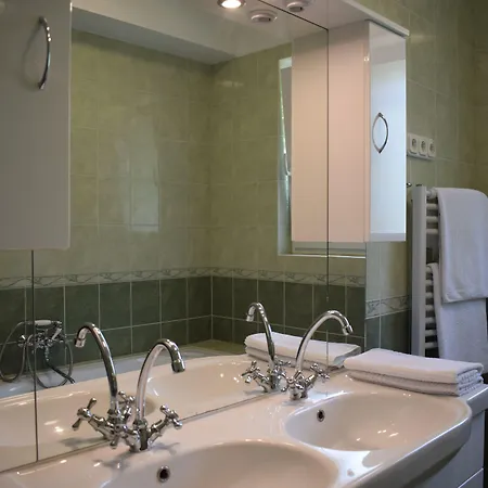 アパートホテル Orient Apartmanhaz 3*