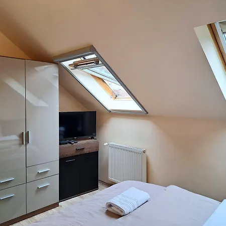 Orient Apartmanhaz Aparthotel 3*