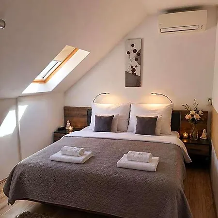 Orient Apartmanhaz 埃格尔