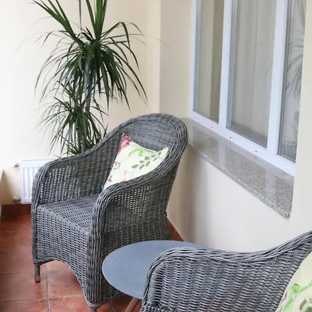 Orient Apartmanhaz Апарт-готель Еґер